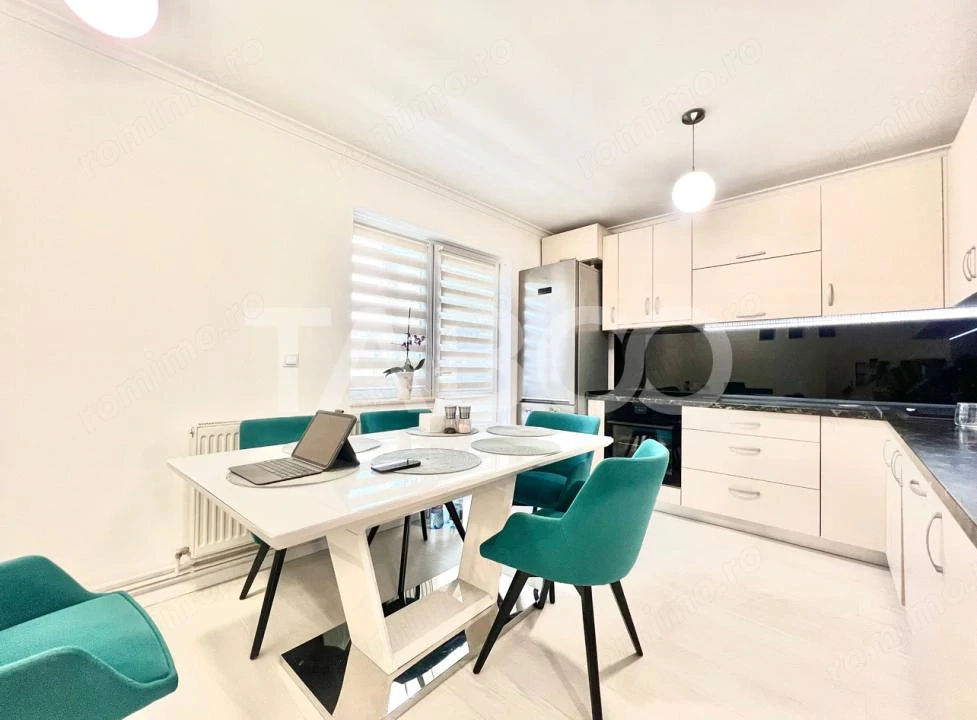 Apartament cu 3 camere de vanzare in Grigorescu izolat cu lift si boxa