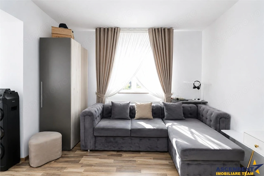 Apartament 2 camere decomandat, cu terasa, gradina si parcare privata – Tractorul, Coresi