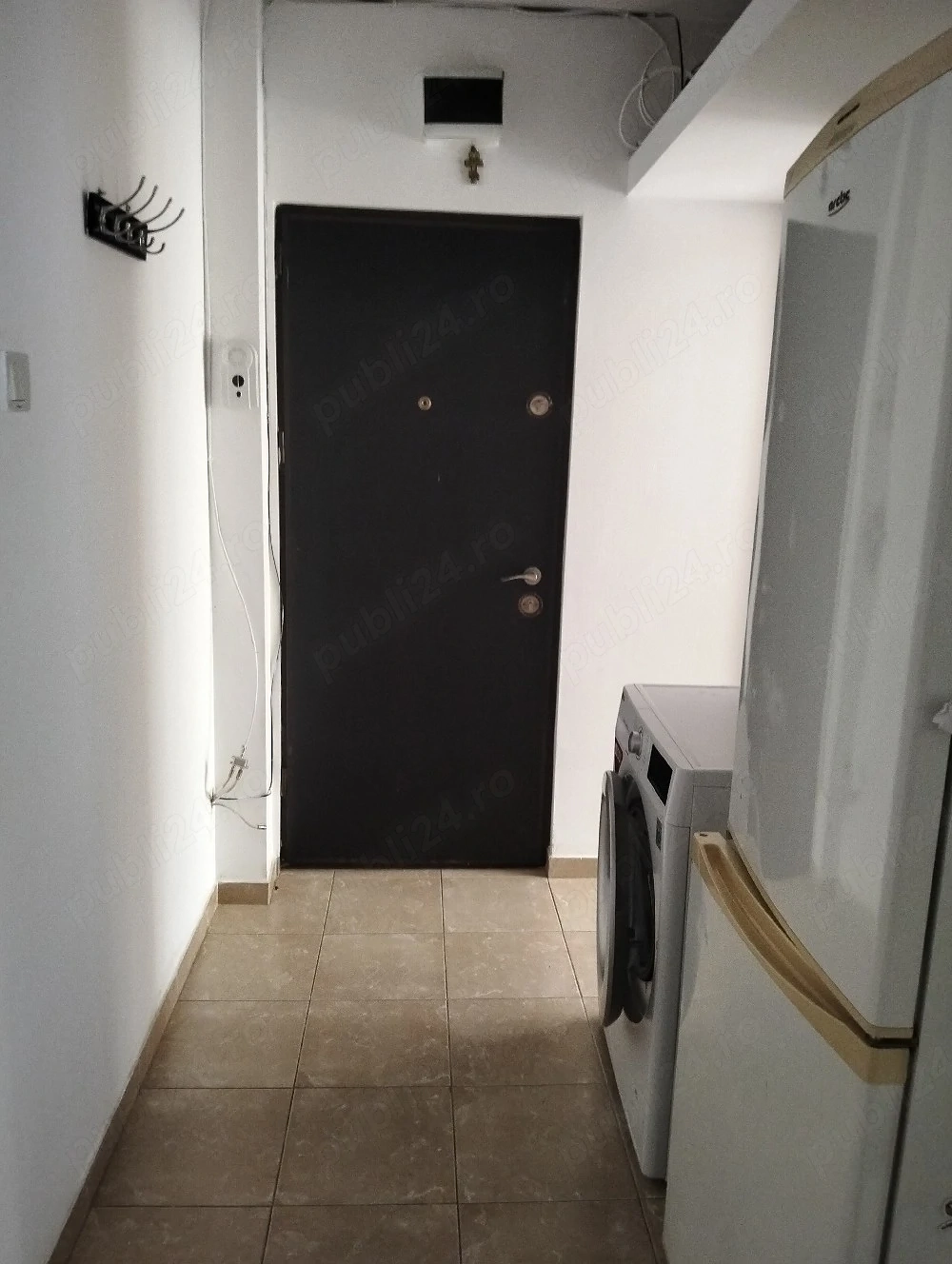 proprietar închiriez apartament cu doua camere semidecomandat in Bacău 