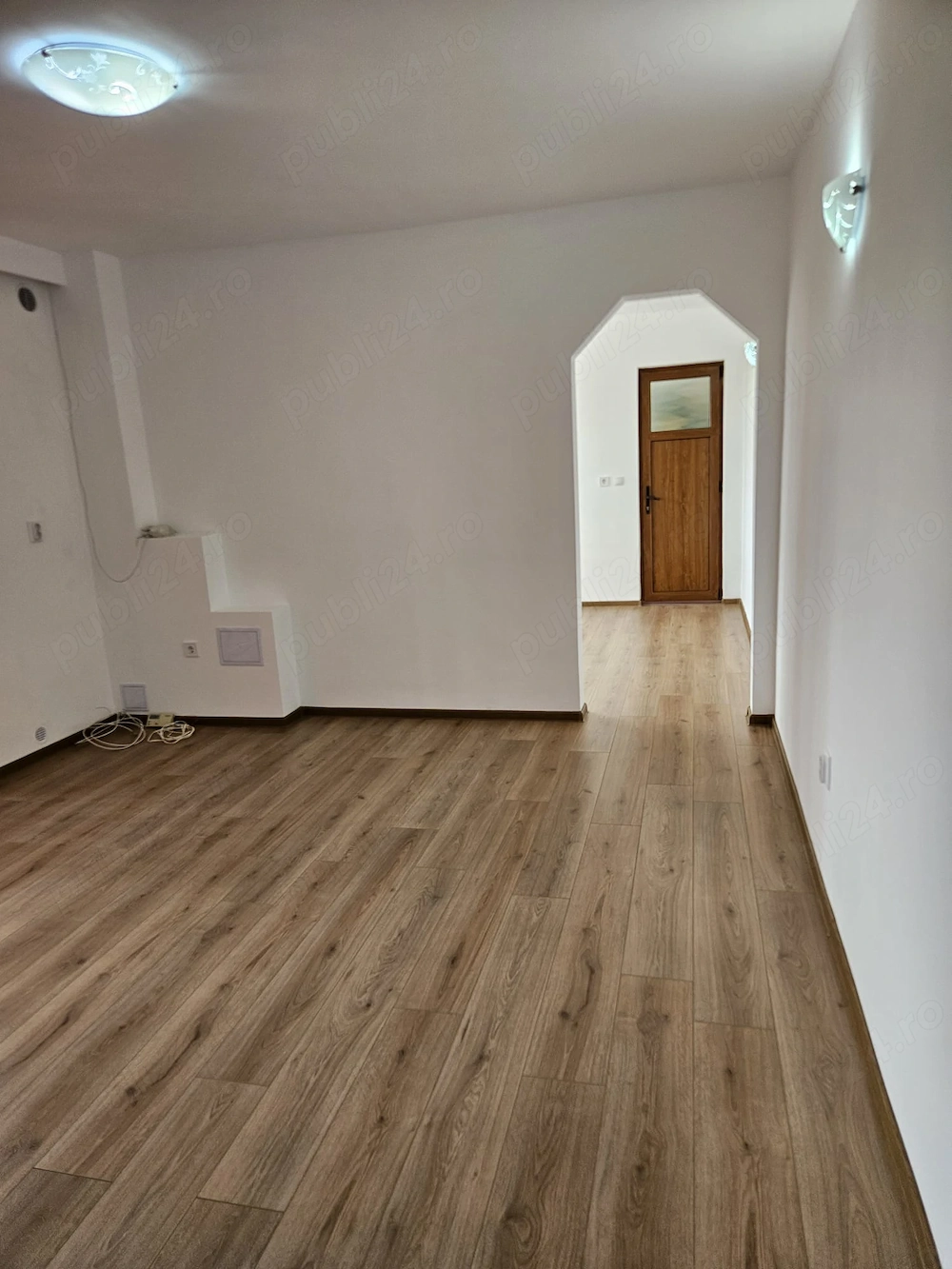 Vând apartament in Floresti,str Tautului langa parc Poligon.recent renovat,in bloc tip vilă,parter. 