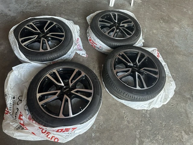 Roti Michelin Primacy 245/45 R18 si jenti Alutec 