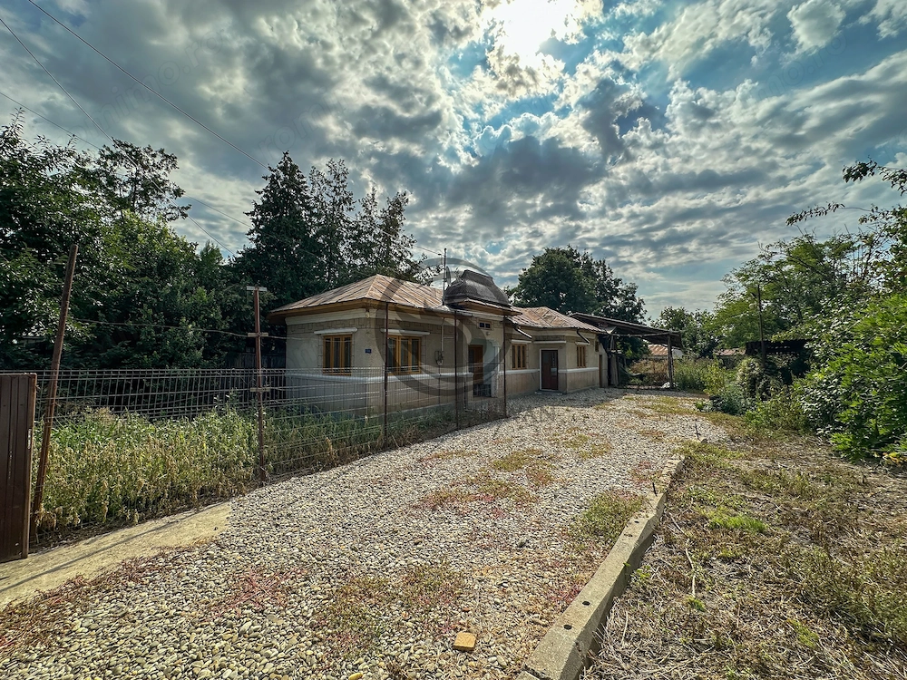 Casa cu 3 camere de vanzare | Puchenii Mosneni, Prahova | Comision 0%