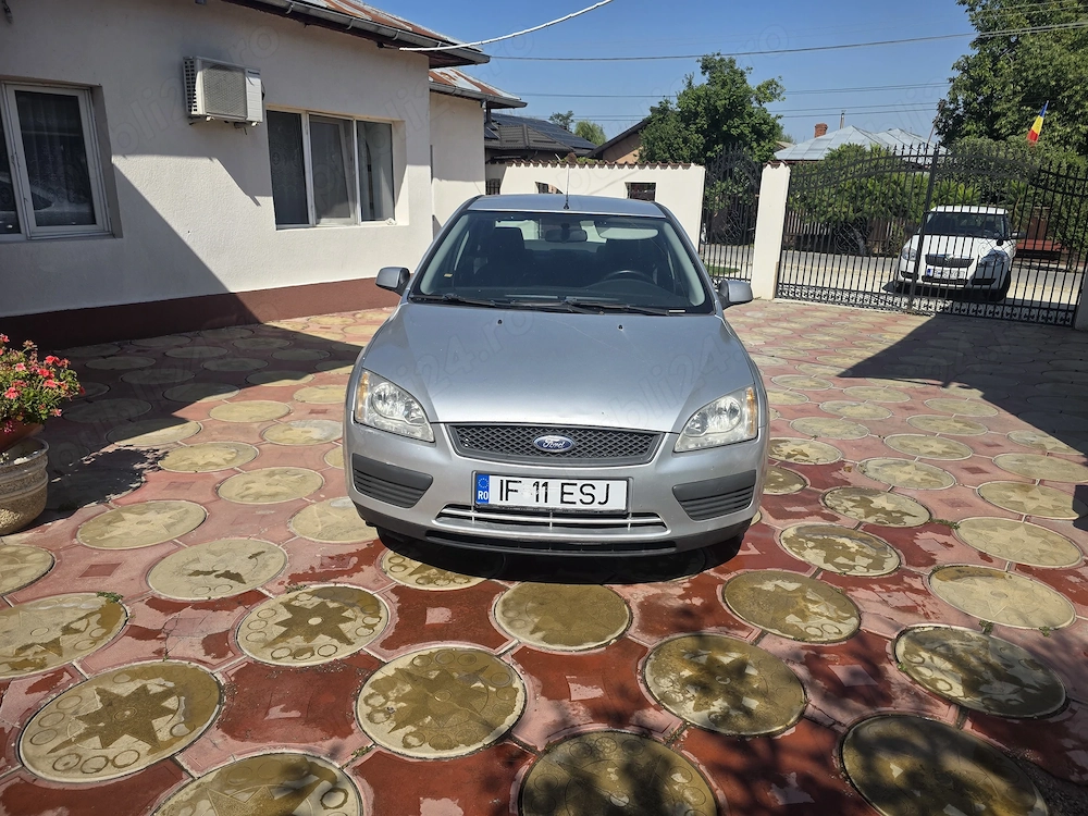 Ford Focus 2007- Berlina -Provenienta Ford RO-2007-16 Benz 110cp E 4. Nr km 156000. Pret 1650 Euro