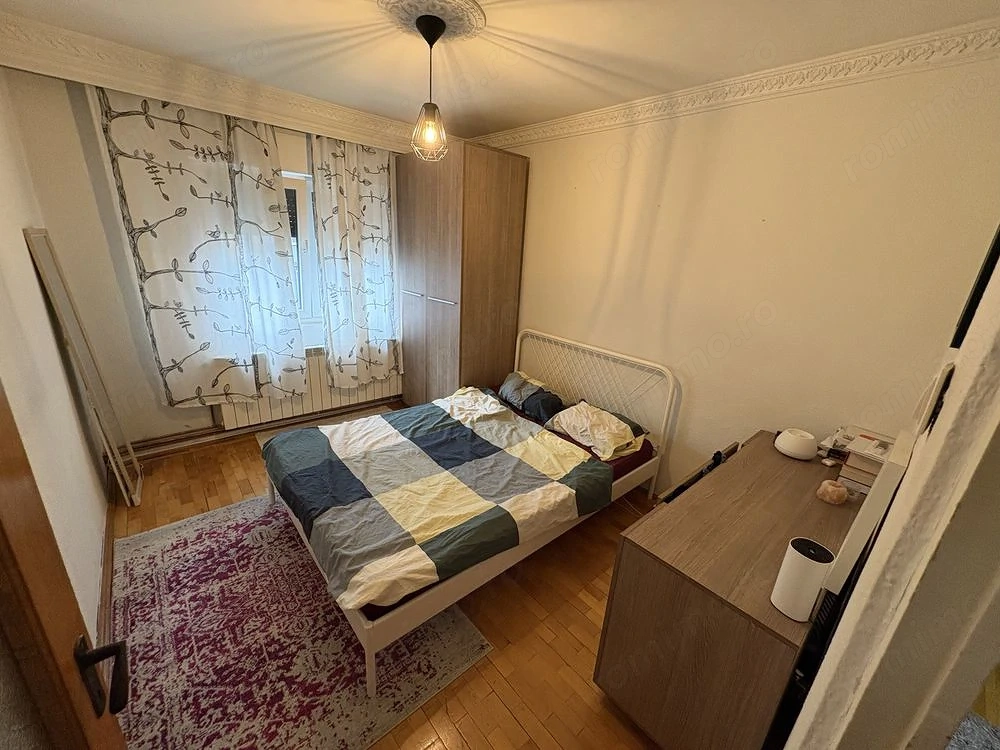 Apartament 3 camere Gorjului 3 4, decomandat, 71mp, 1984,