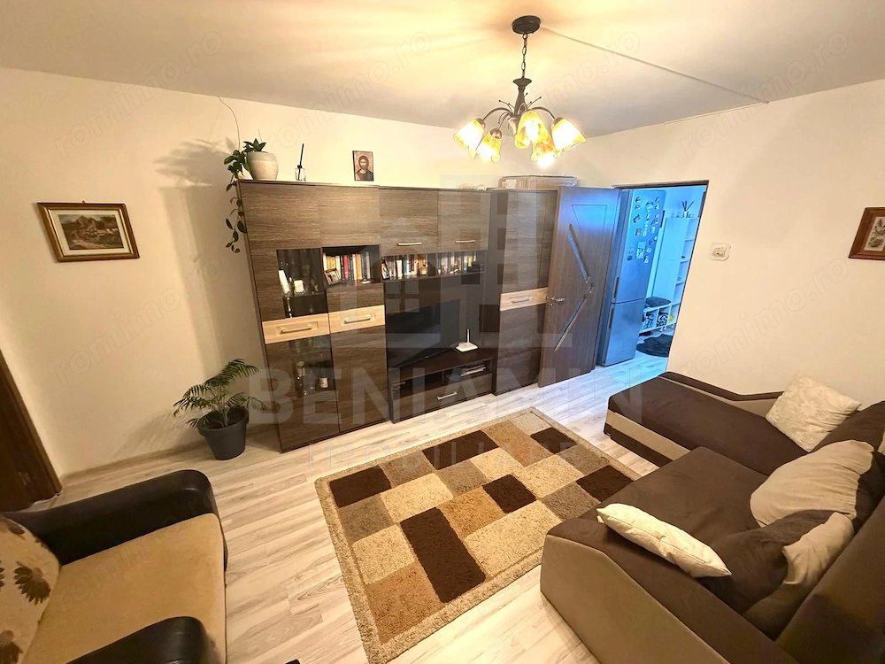 3 camere semidecomandat etaj 3 mobilat utilat - Valea Rosie - 69mp