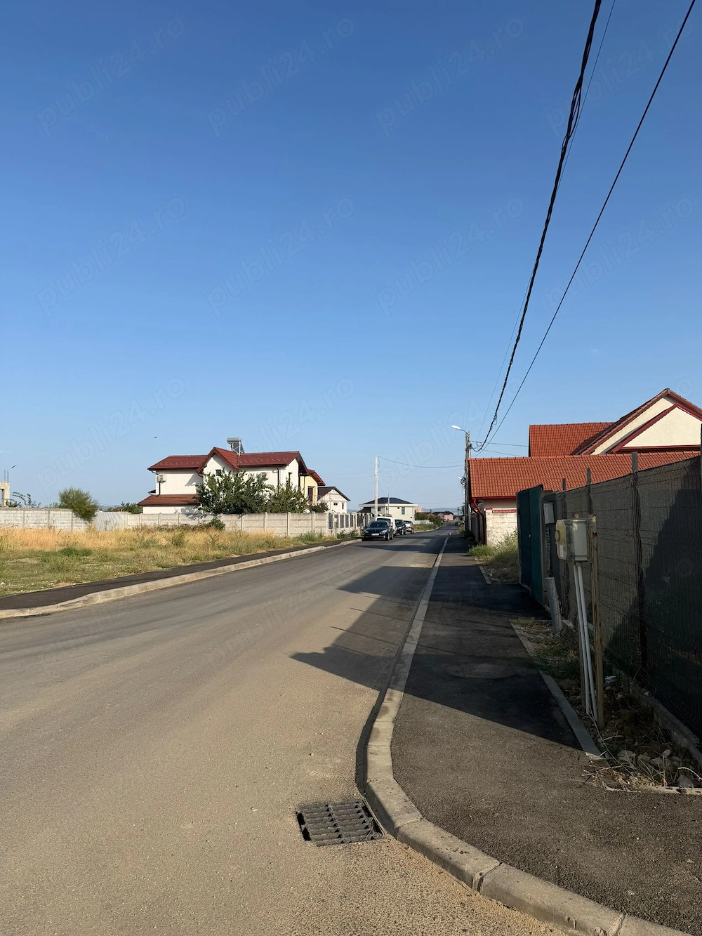 Vând teren intravilan