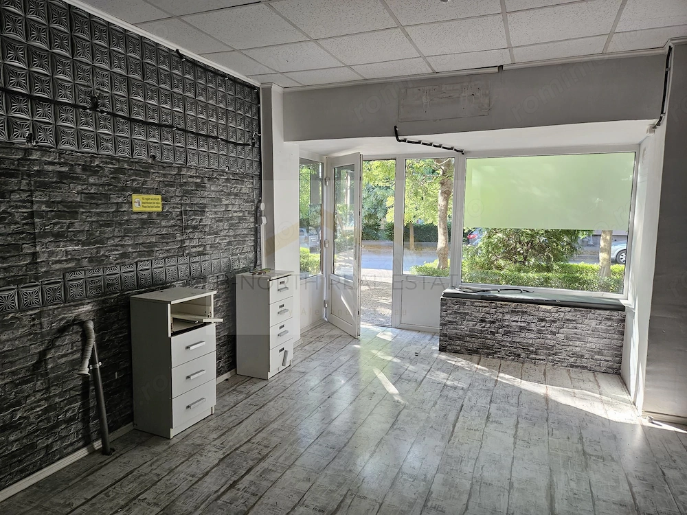Spațiu comercial 45 mp, vitrina, zonă cu vad – Constantin Brâncoveanu