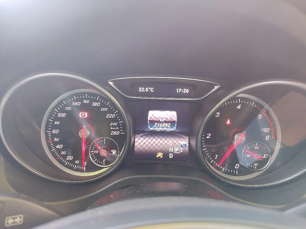 Vând Mercedes GLA 200 , motor 2.2 diesel ,an 2018,216000 km