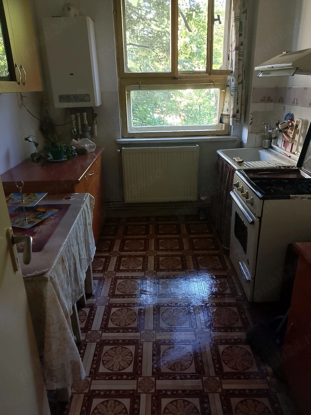 Închiriez apartament cu 2camere 