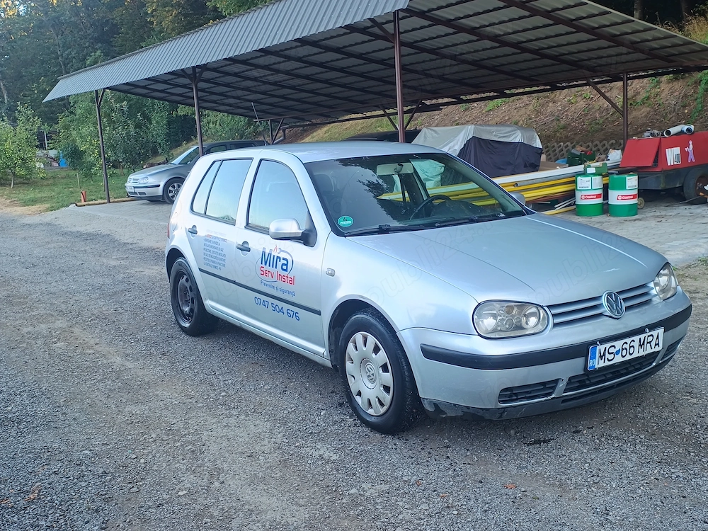 Vând Golf IV 2002