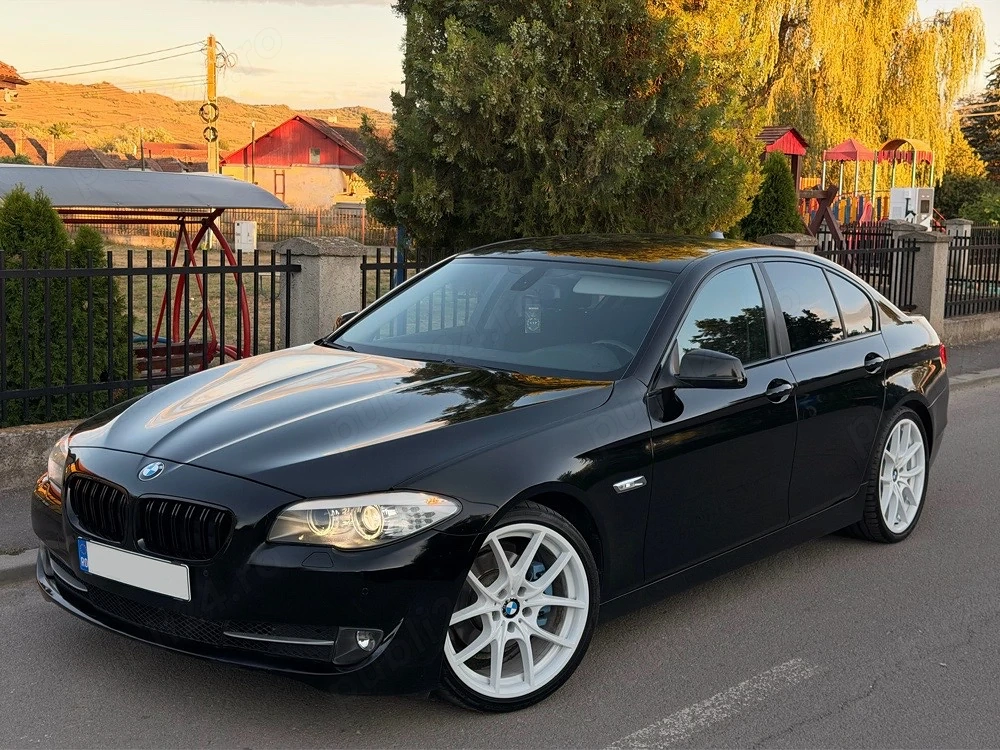 Vand BMW SERIA 5 F10 520d 184 CP | Automat 8+1 | Padele | Scaune incalzite | Jante R20 | Bi-Xenon