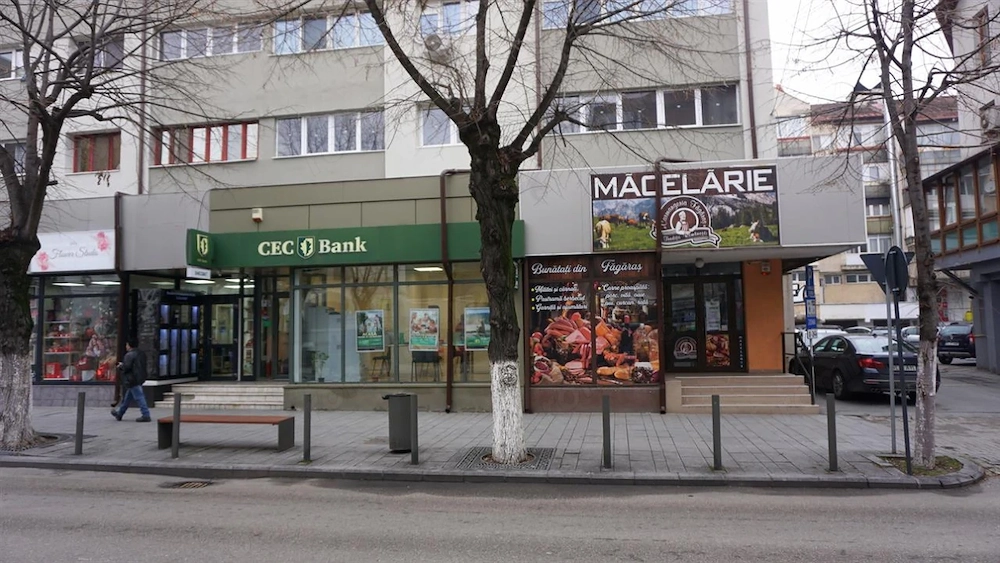 DE INCHIRIAT - SPATIU COMERCIAL CENTRAL 85 MP