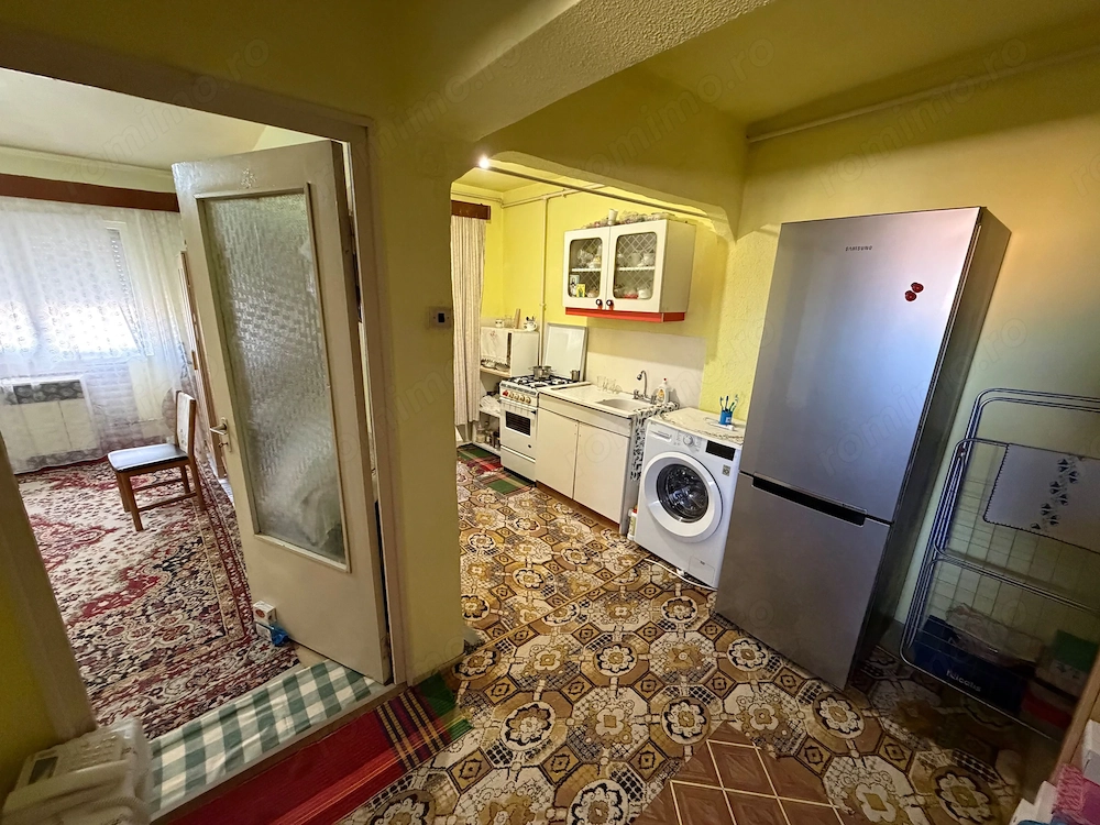 Apartament 1 camera, decomandat - Cugir