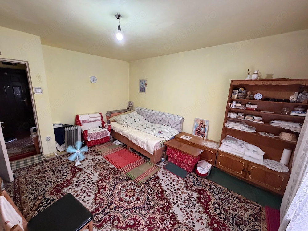 Apartament 1 camera, decomandat - Cugir