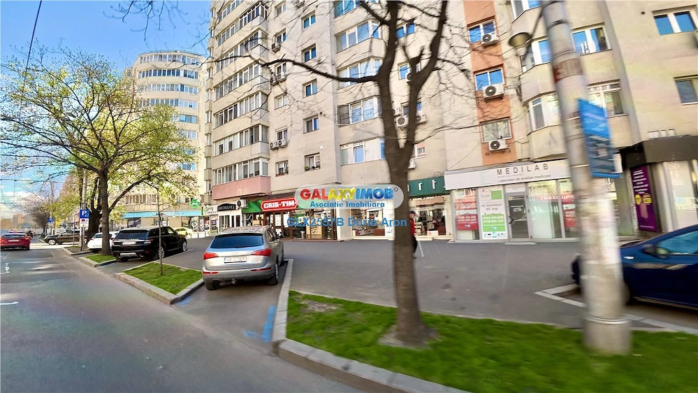 Spatiu comercial de inchiriat Dacia Mosilor 680 mp vitrina 30 ml