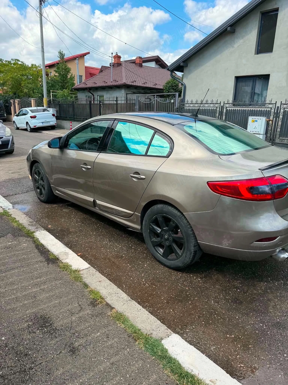 Renault flunce mașina ești impecabilă mai multe detali la telefon