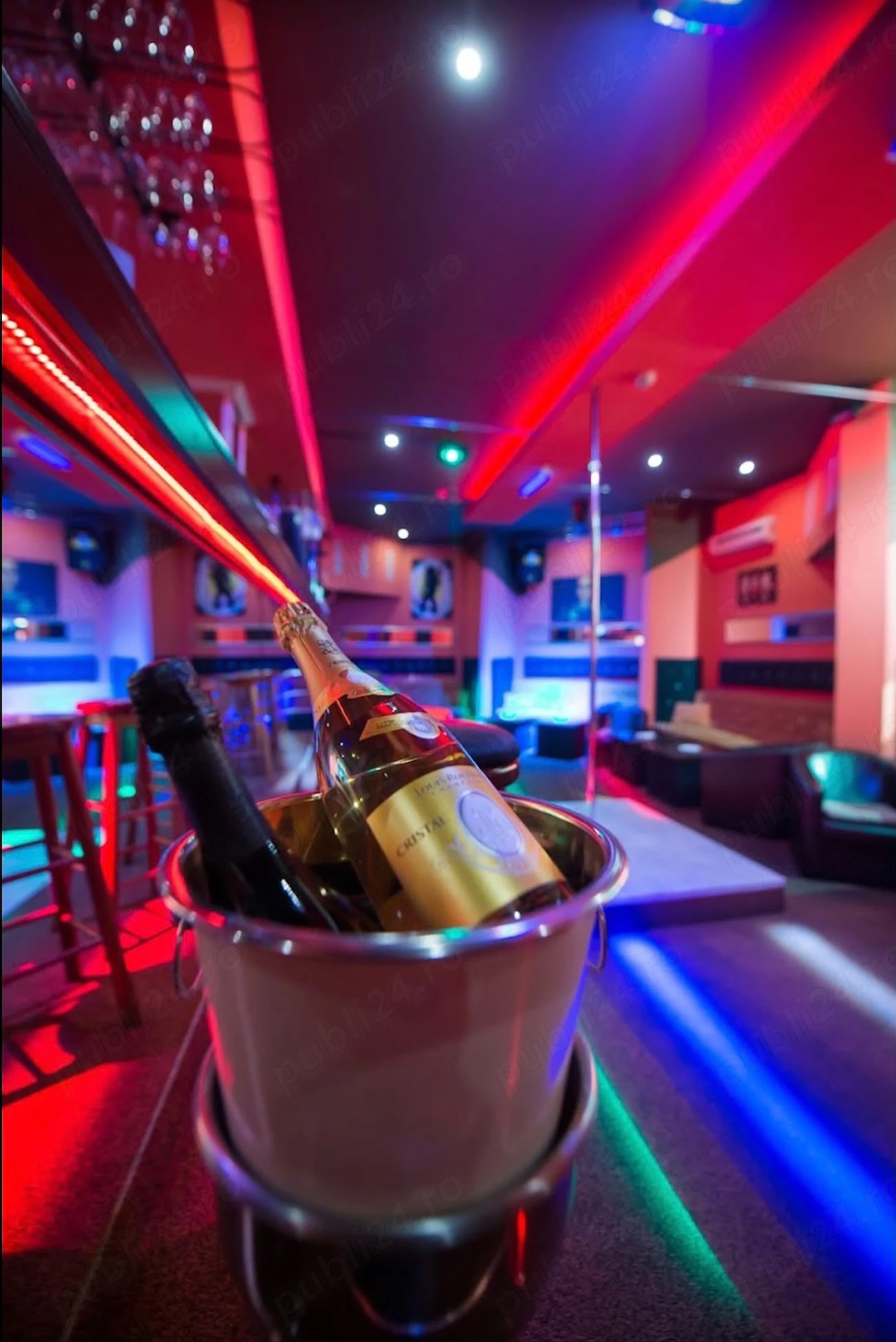Club Calypso angajează animatoare! 