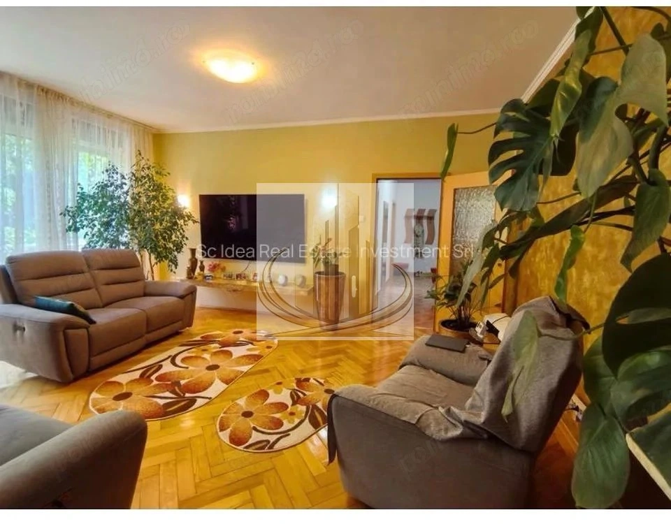Vand apartament zona Prefectura-Medicina