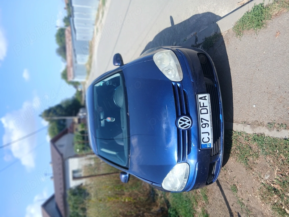 Vînd  w golf 5 din 2005 1.9 tdi   consum mic acte la zi se dă cu fiscal  masină ideală