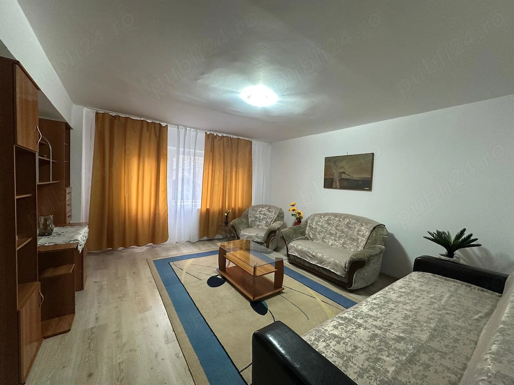 Apt. 2 camere, Bulevard Republicii-Democratiei-Anul 1848, Parter, curte interioara, pret 2000 lei