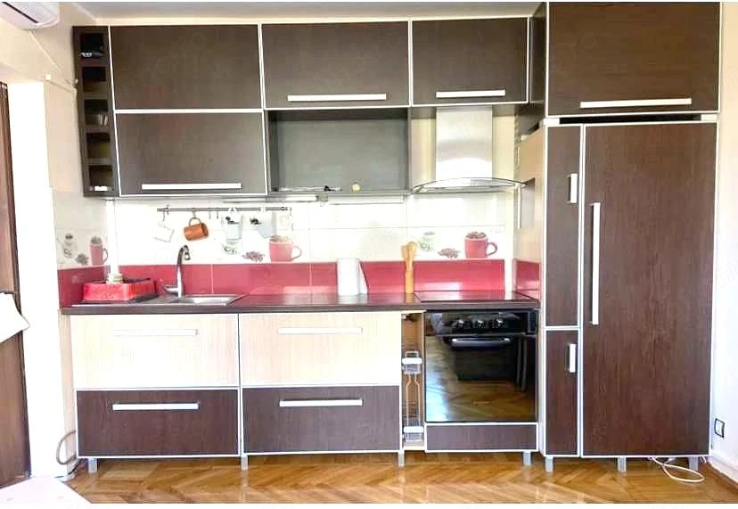  Închiriez Apartament cu 3 camere, vedere Parc IOR, etaj 2, Baba Novac, AC