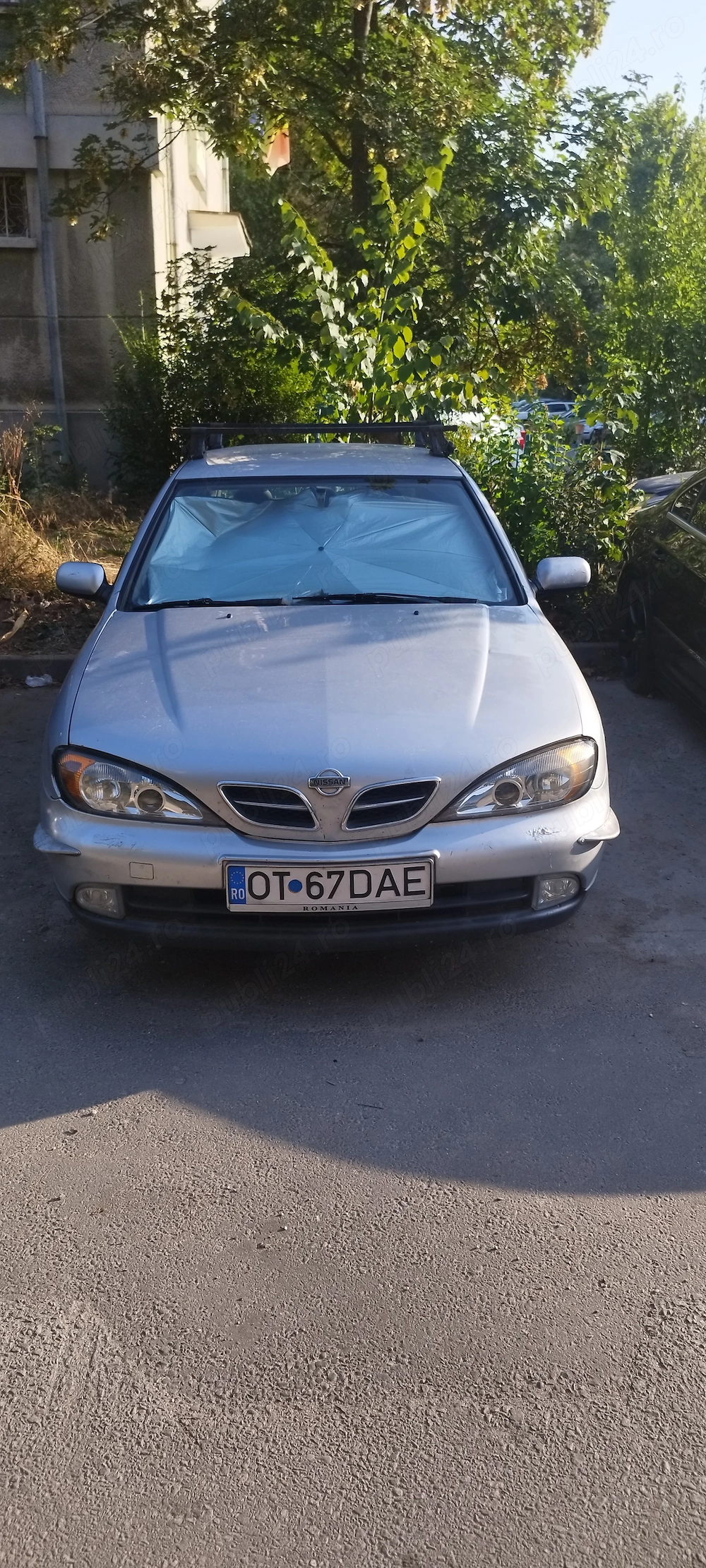                   Nissan Primera P11 hatchback