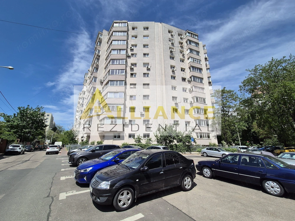 10 MINUTE DE M. TITAN  | 2 CAMERE DECOMANDAT | 92.000€