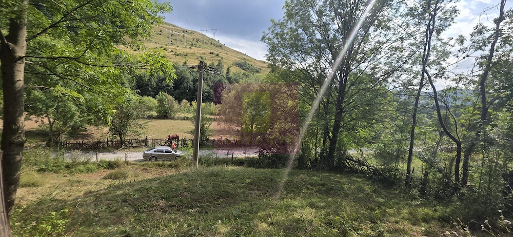 Teren intravilan 453 mp de vanzare in Valea Doftanei