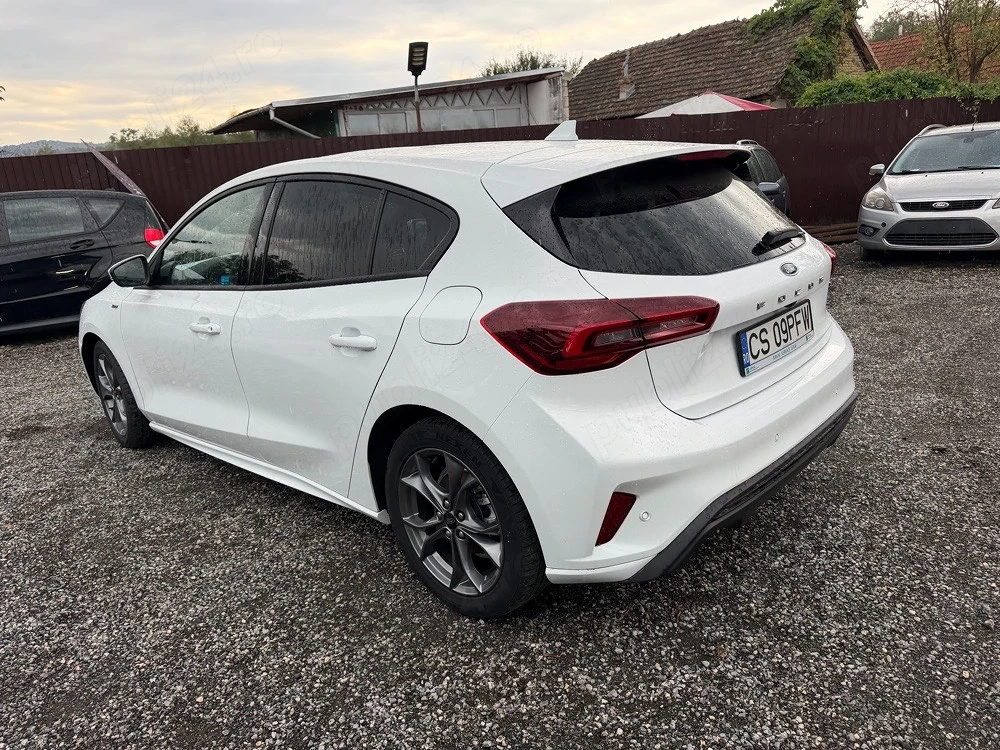 Ford Focus ST Line - An 2023 - Hybrid - Cutie automata