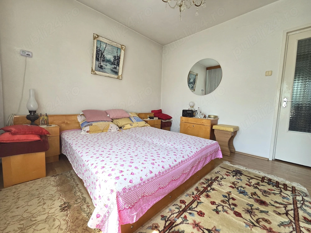 Apartament 2 camere Micro 17 zona Posta mobilat