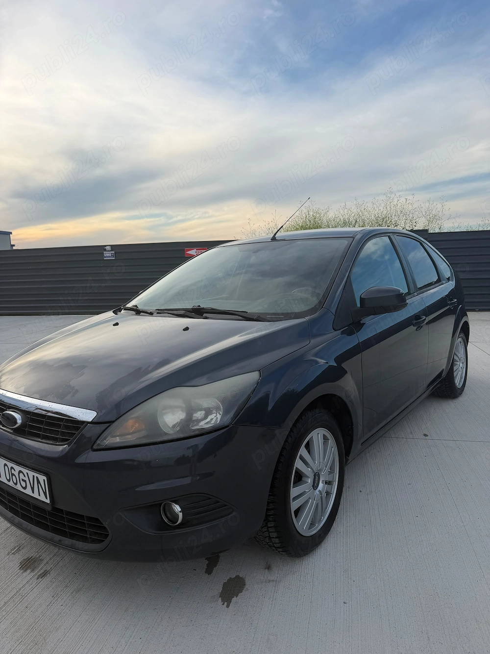 Ford Focus 2   2008   1.6 Benzină