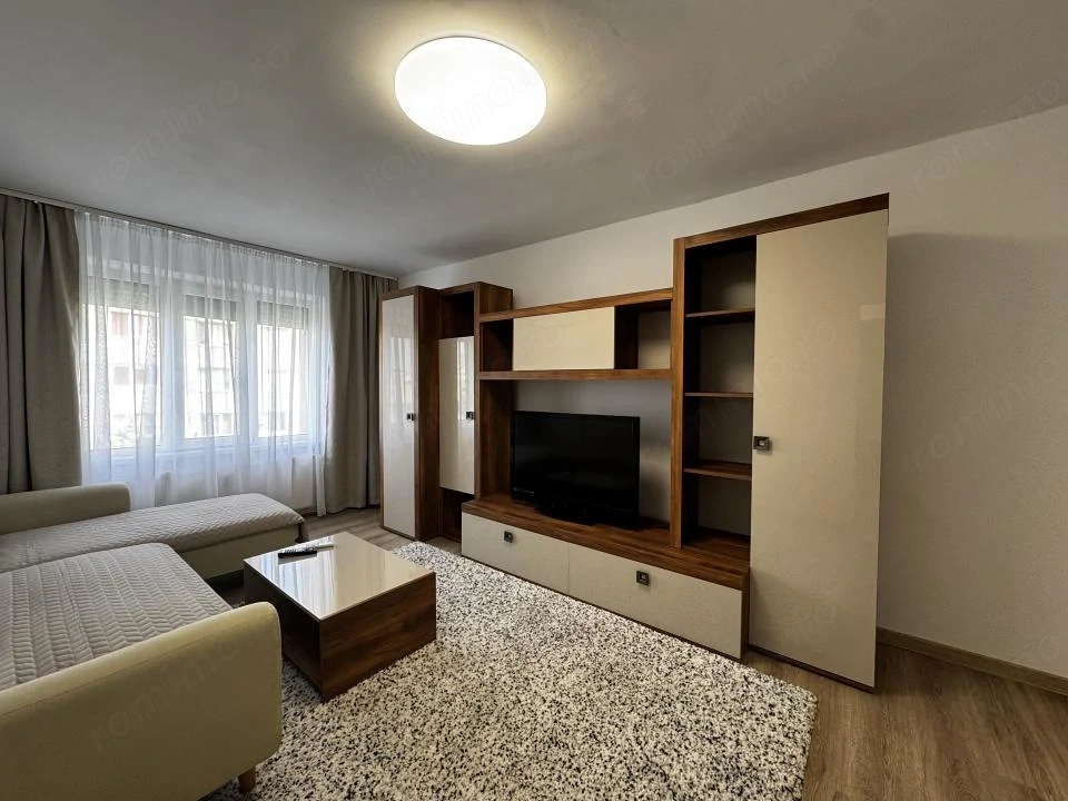 Apartament decomandat 3 camere la prima inchiriere, zona Circumvalatiunii