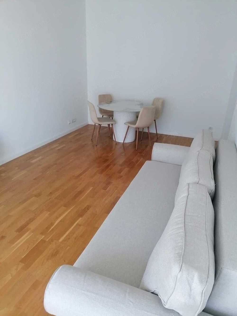 Inchiriere apartament Luxuria Residence si loc de parcare subteran