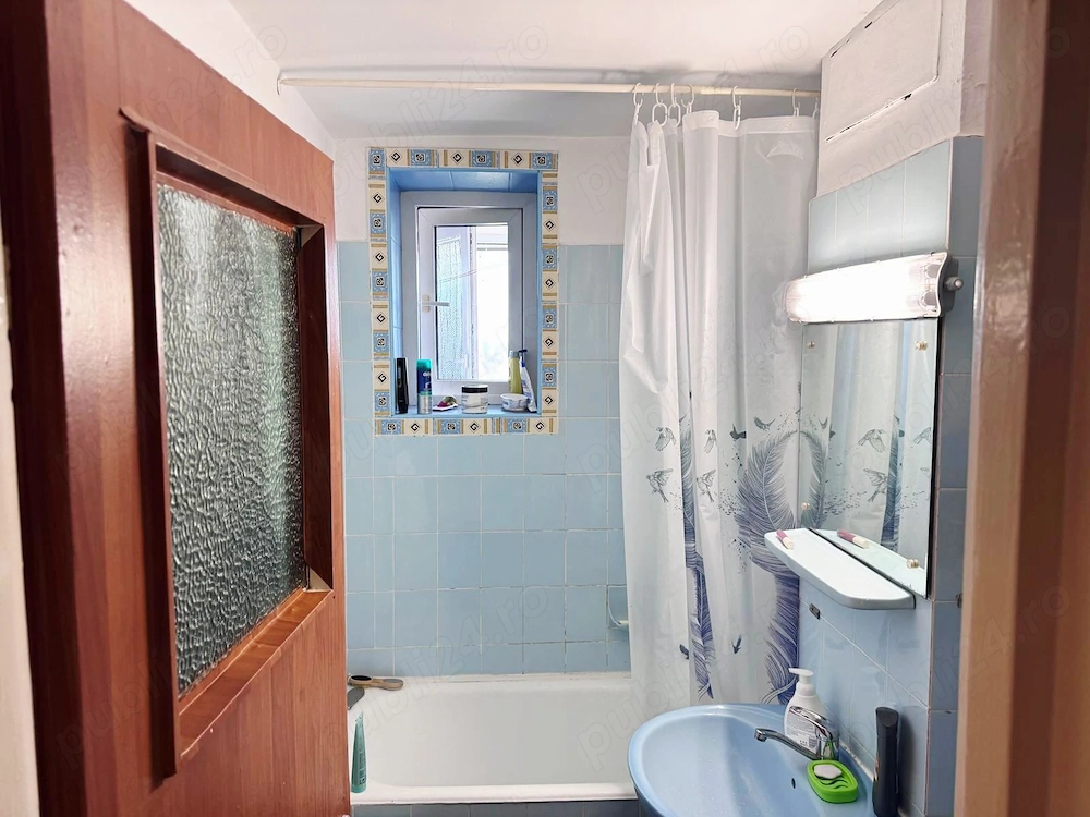 3 camere vis a vis Park Lake