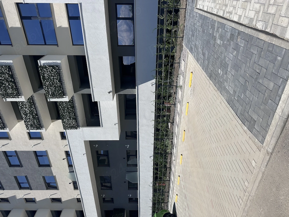 Închiriez loc de parcare Orizontului