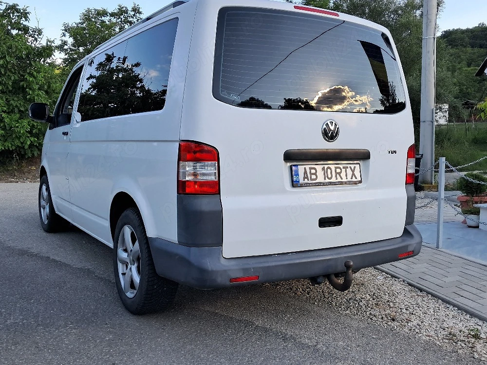 Vand Volkswagen T5 ,euro 5 ,8 locuri