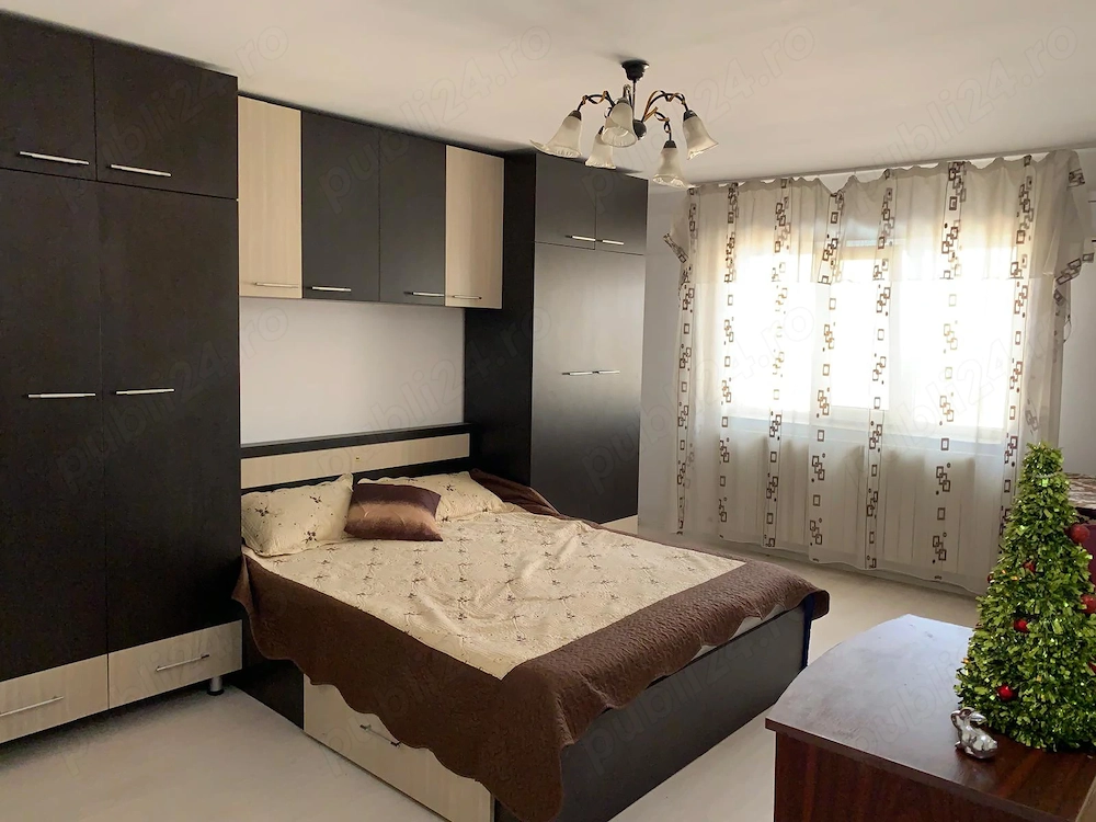 Apartament 3 camere   Ultra-Central (Zona BCR - L. Industrial), Izolat + Acoperiș | Roșiori de Vede