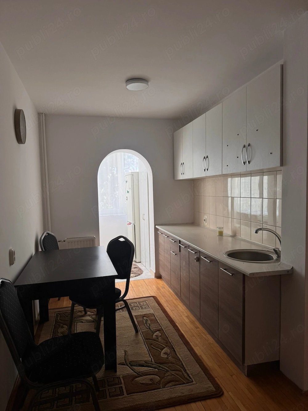 Inchiriez apartament cu 2 camere- Oradea, Rogerius