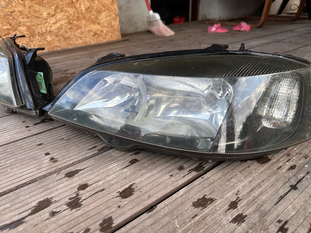 Faruri fundal negru Opel Astra G coupe
