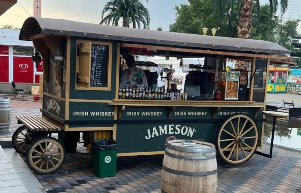 Food truck ( remorca / caruta)