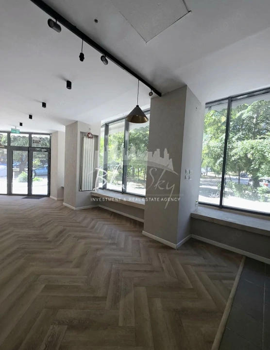 Zona Tomis 3- Bd . Tomis, spatiu comercial 65 mp