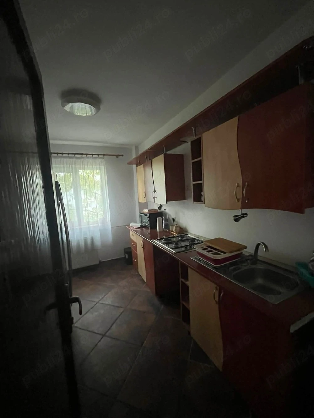 inchiriez  ap .3camere