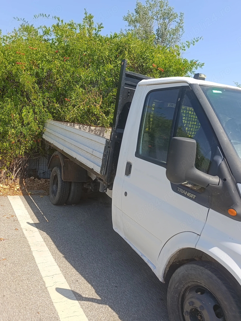 Camion cu remorca 