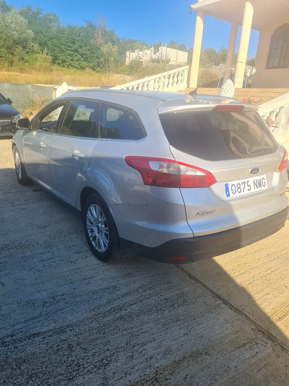 vând mașină 