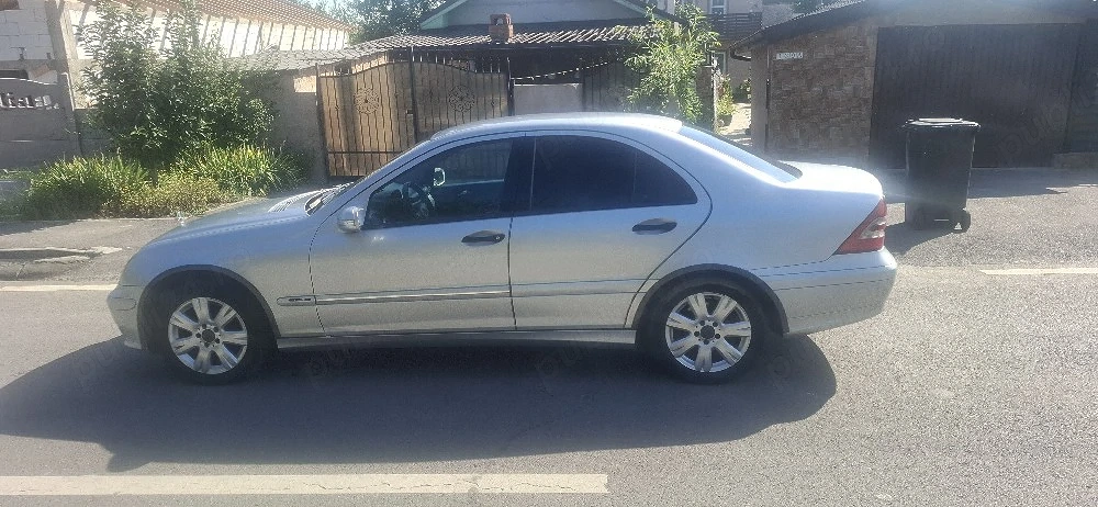 Vand mercedez c classe w203 din anul 2005 