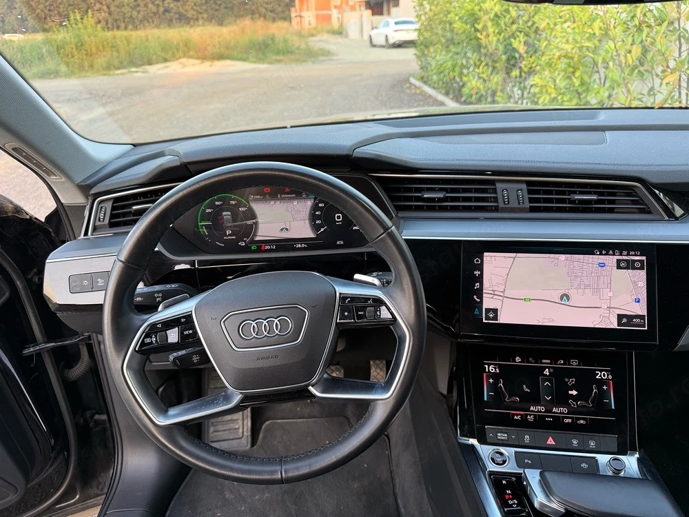 Audi E-tron 55 quattro