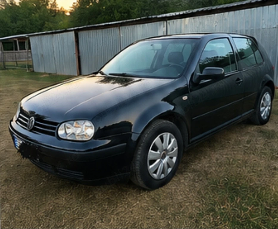 Vând Golf 4,  1.4 benzina An 2001