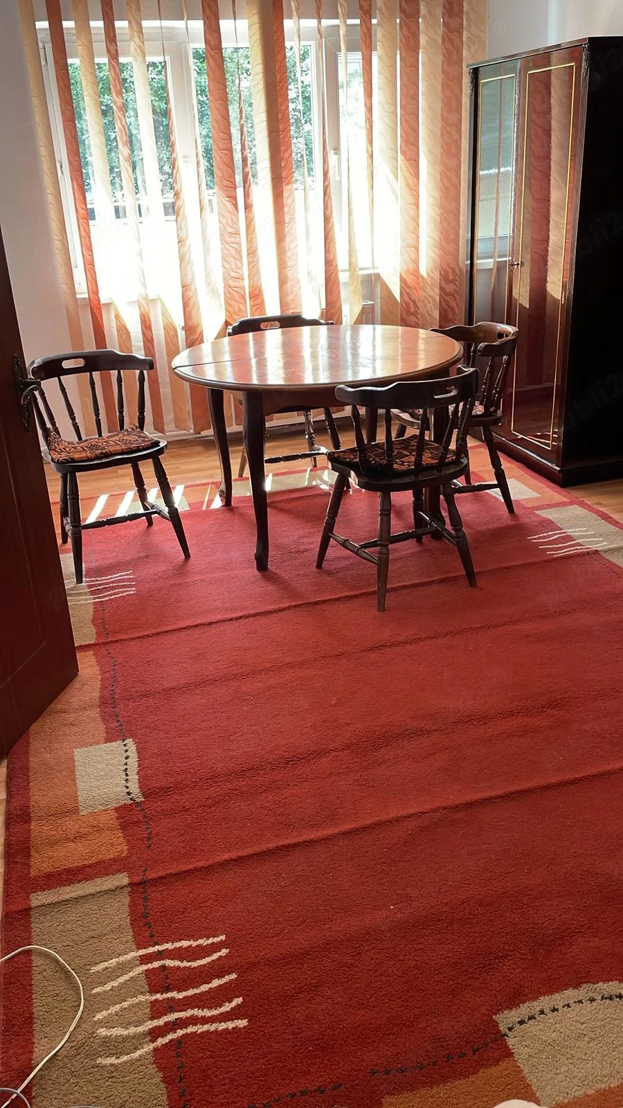 inchiriez apartament