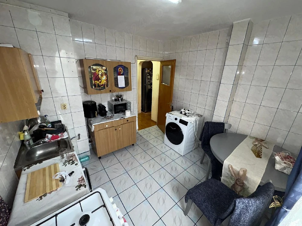 vand apartament str gradistea berceni