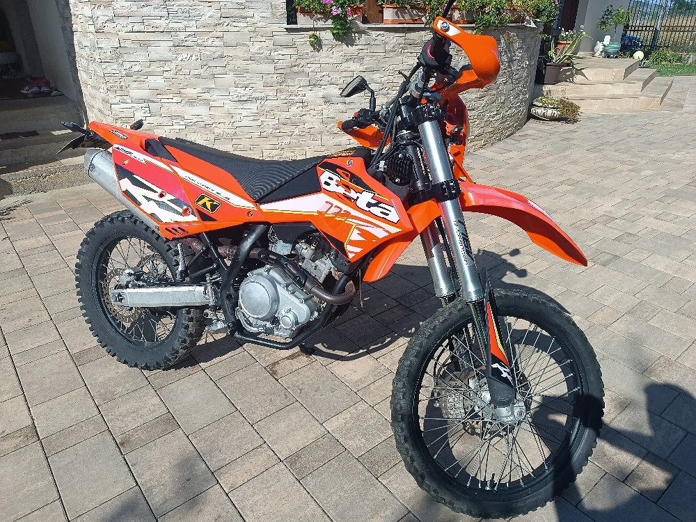 Vand motocicleta Beta RR 125 L3E-A1
